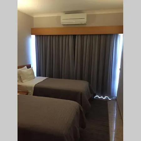 T1 Vista Mar 1311 شقة